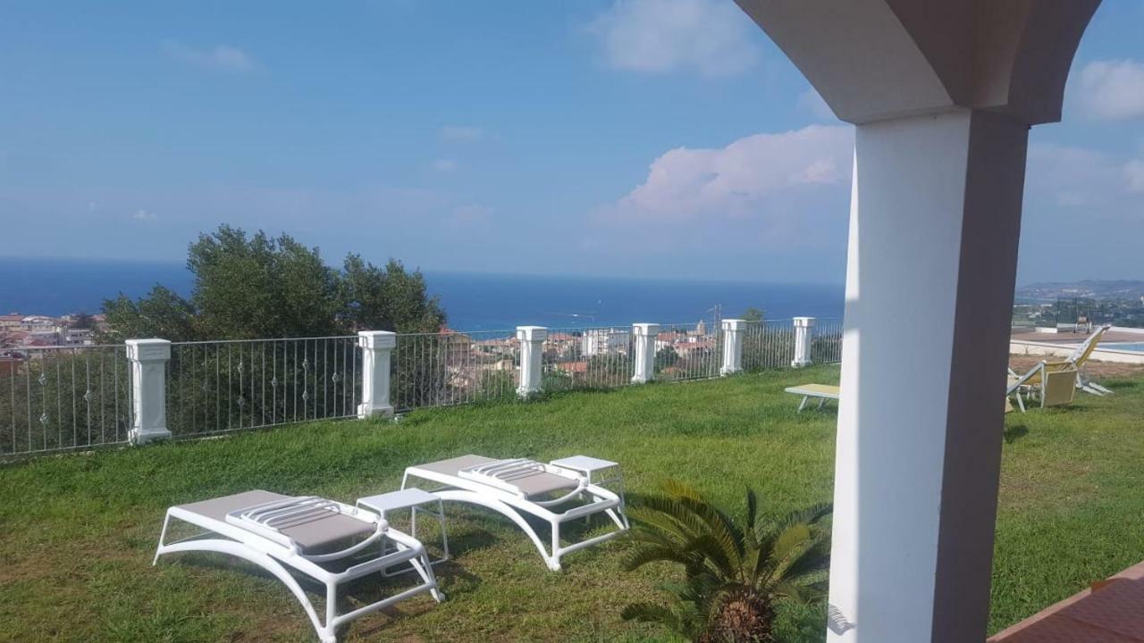 Villa Bella Vista Tropea Exterior photo